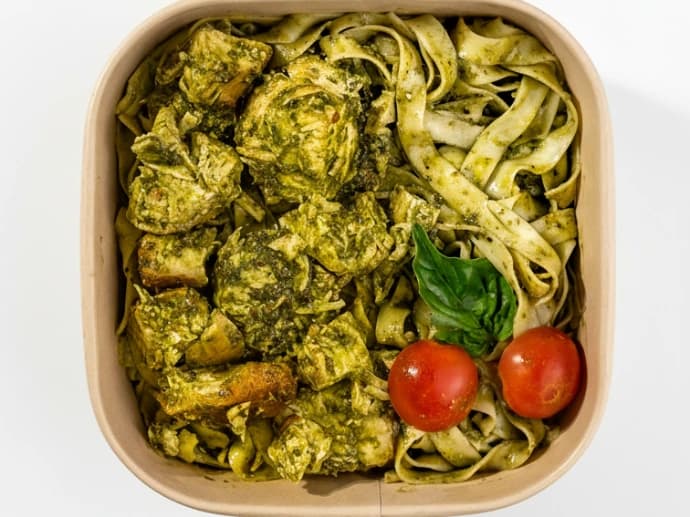 Fettuccine al pesto